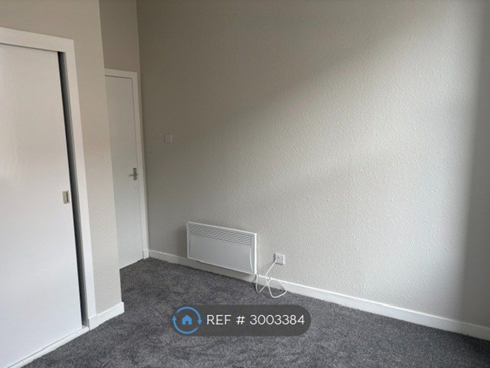 Property photo 3 of 11 Bedroom