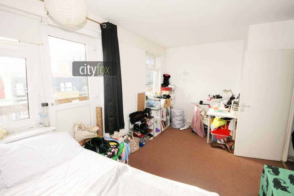Property photo 2 of 11 Photo 9
