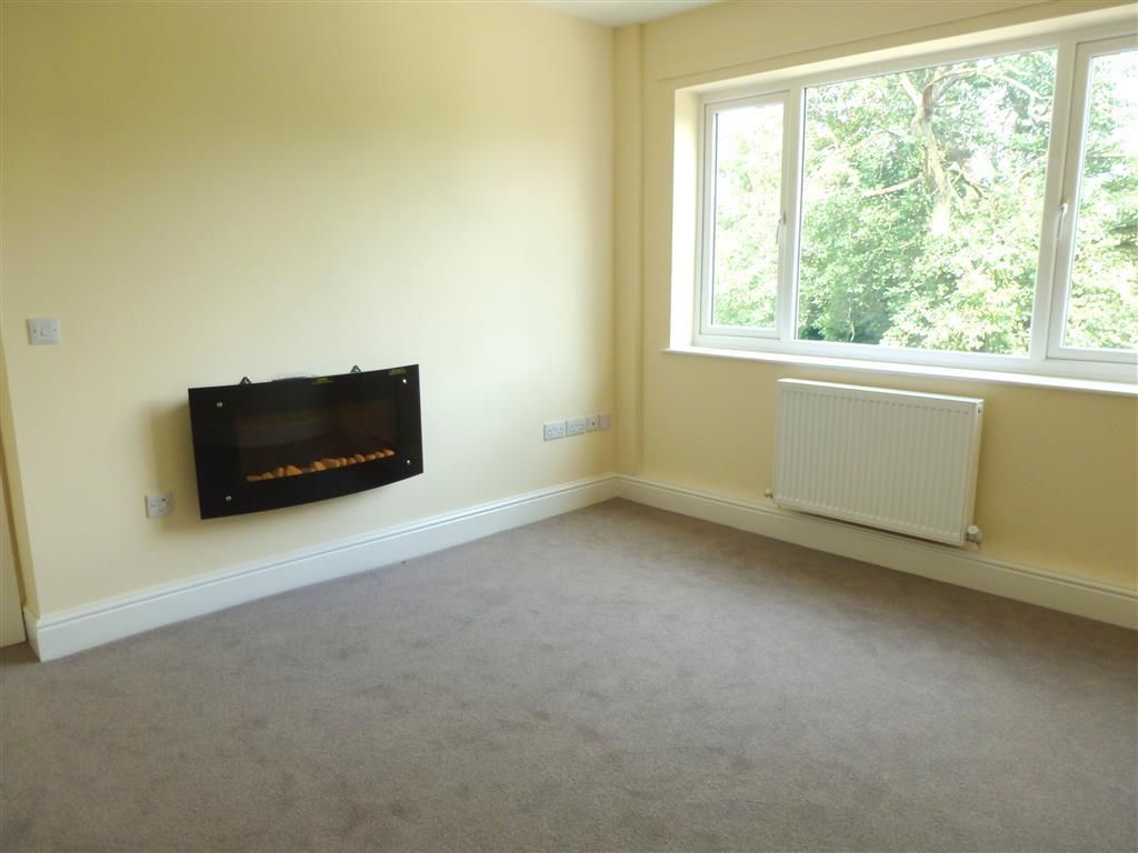 Property photo 2 of 7 Living Room