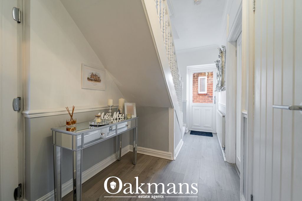 Property photo 3 of 28 Hallway