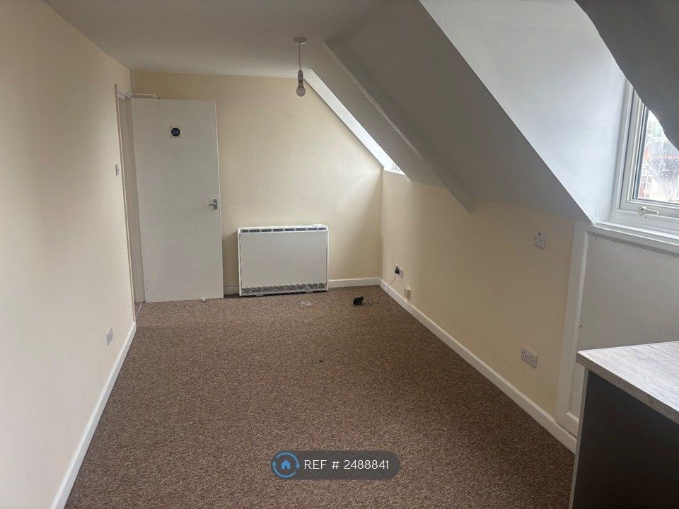 Property photo 3 of 8 Living Area