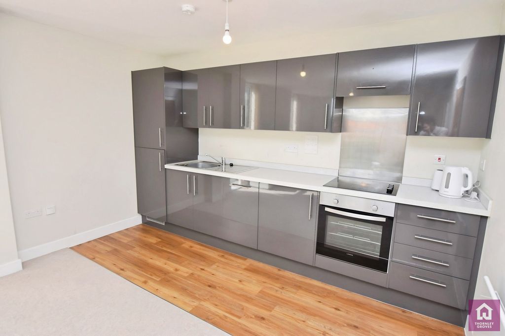Property photo 3 of 14 Pbox-Img.Jpg