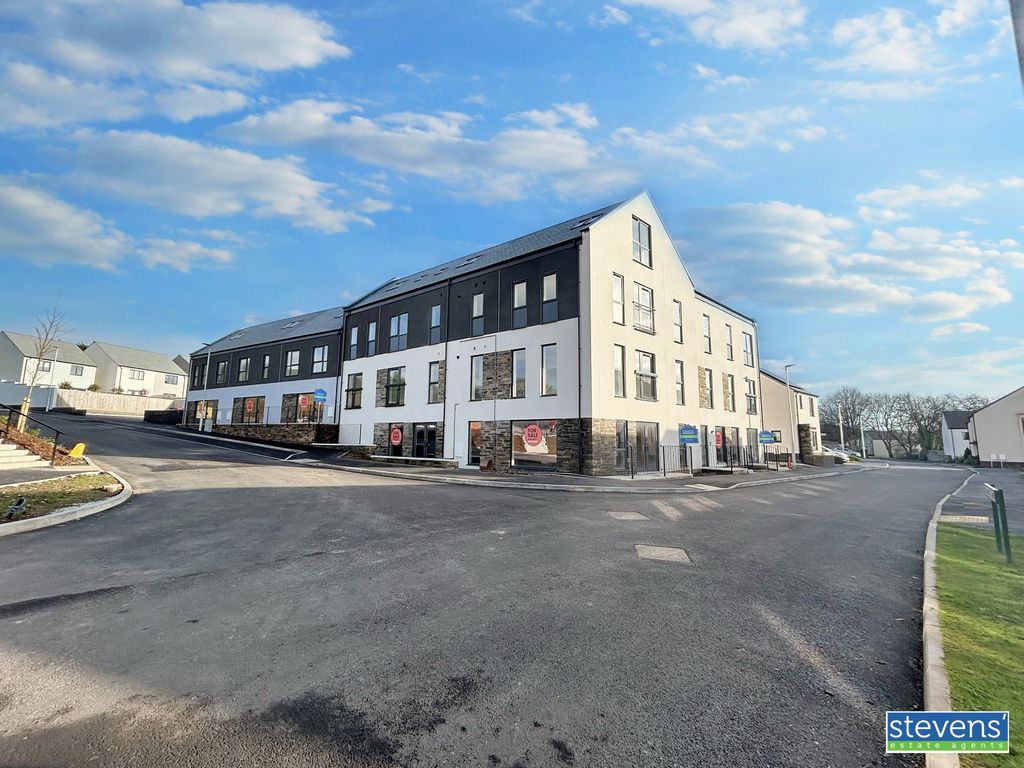 Property photo 1 of 8 Image00004 (8)