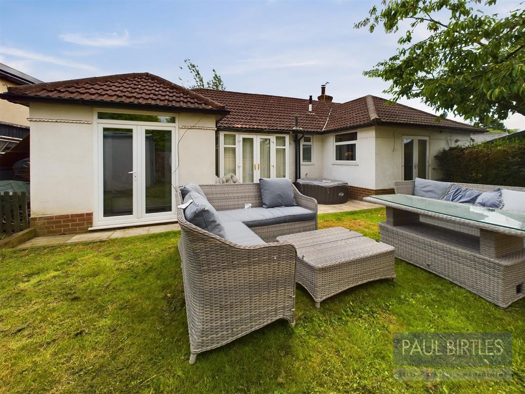 Property photo 1 of 17 Cam01301G0-Pr0449-Still020.Jpg