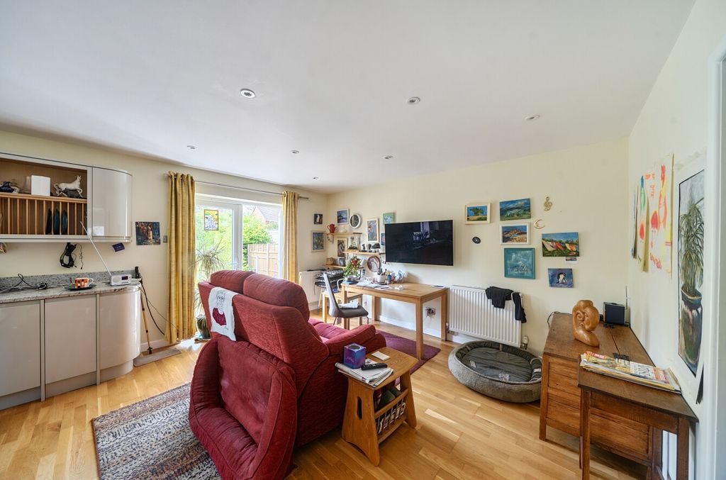 Property photo 3 of 8 1448270-16-69Fe3A...