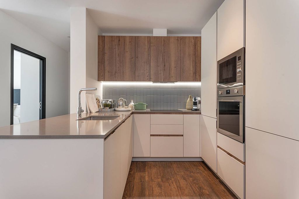 Property photo 3 of 26