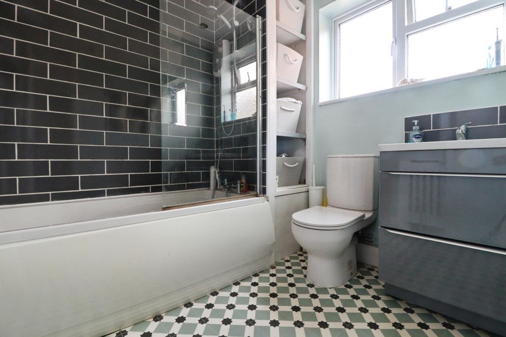 Property photo 3 of 14 Photo #3