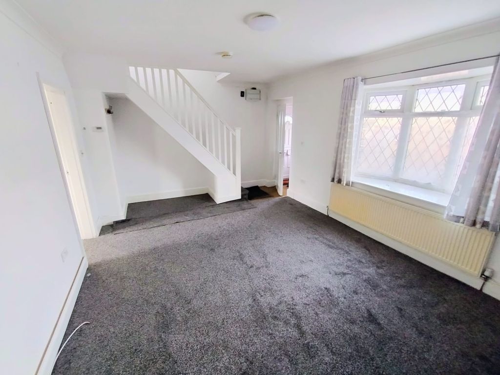 Property photo 3 of 10 Photo-2025-12-13-10-35-41 (1)