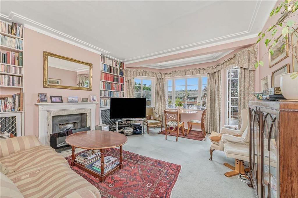 Property photo 3 of 11