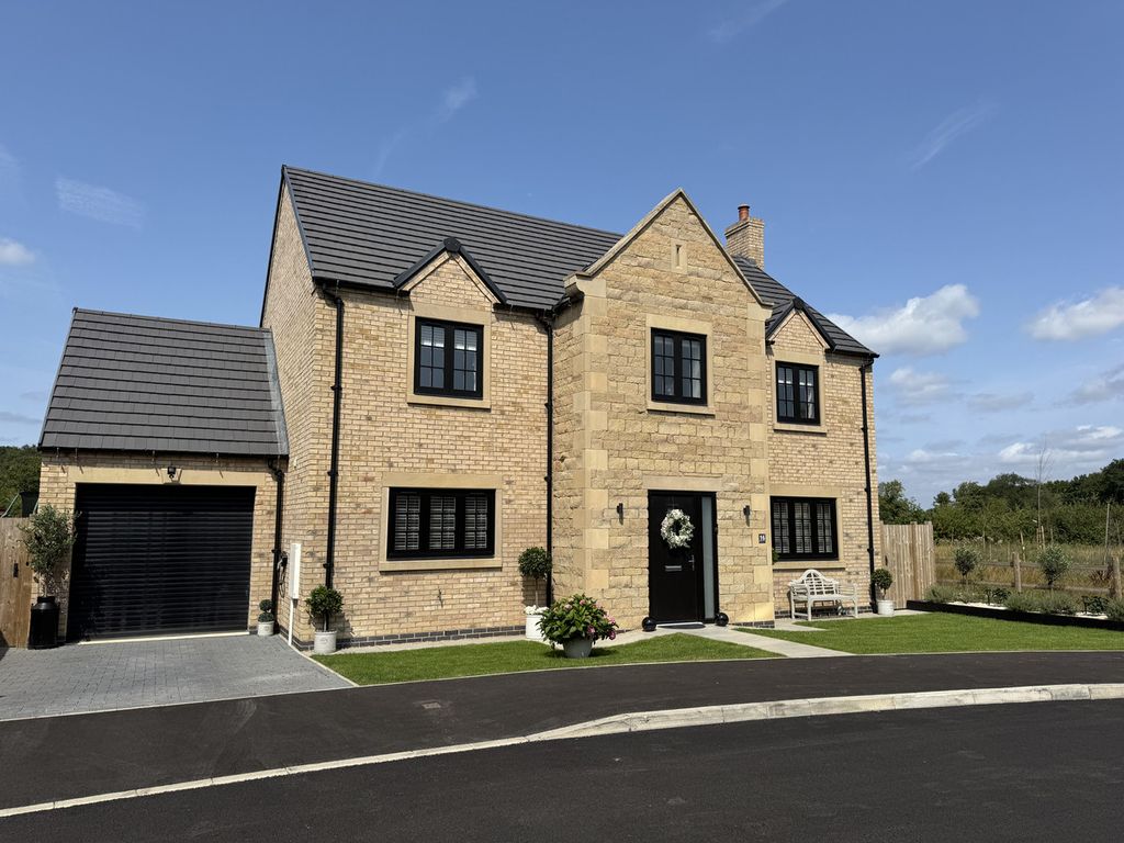 Property photo 1 of 37