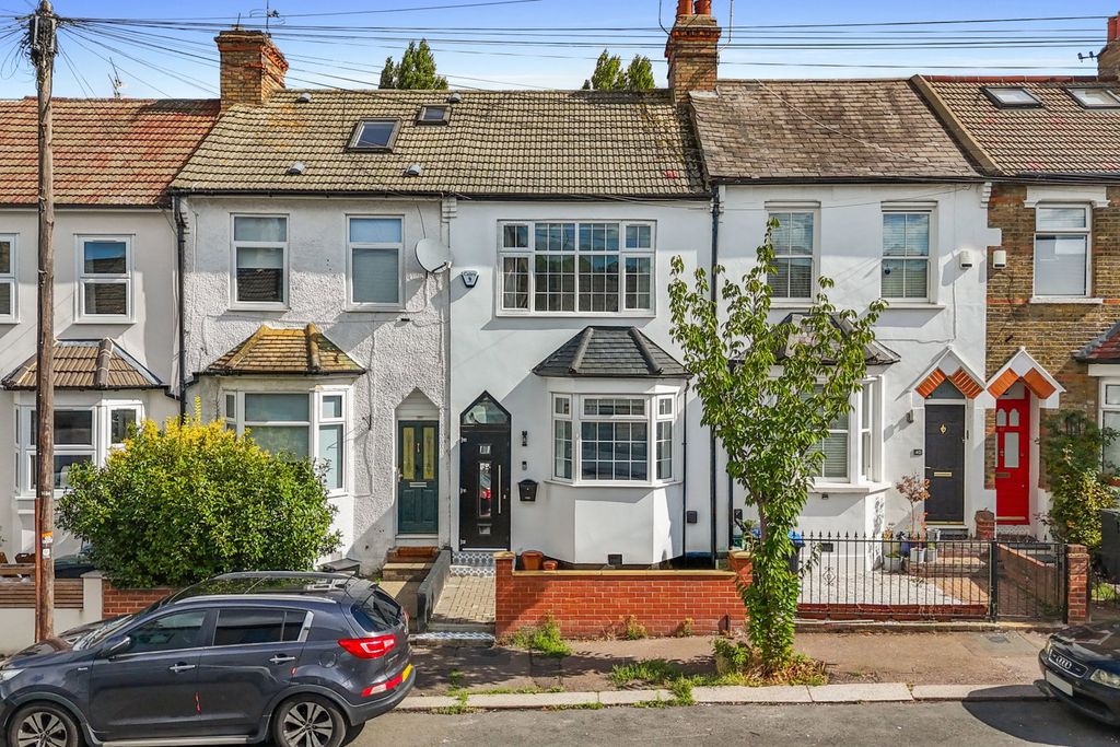 Property photo 1 of 12