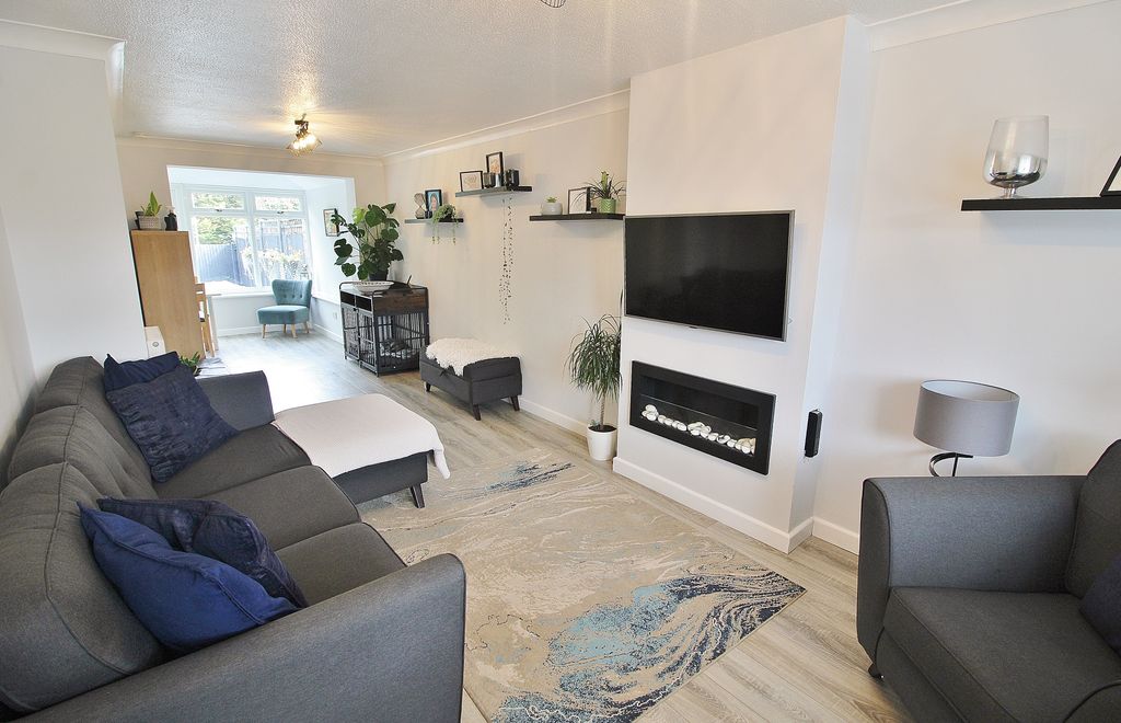 Property photo 2 of 15