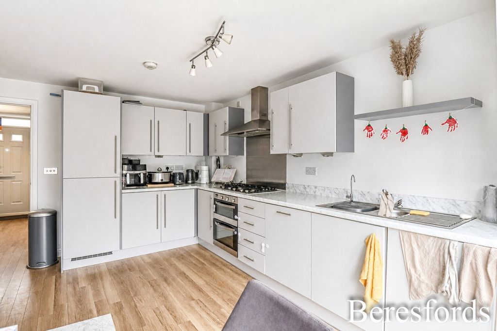 Property photo 3 of 11 Picture No. 25