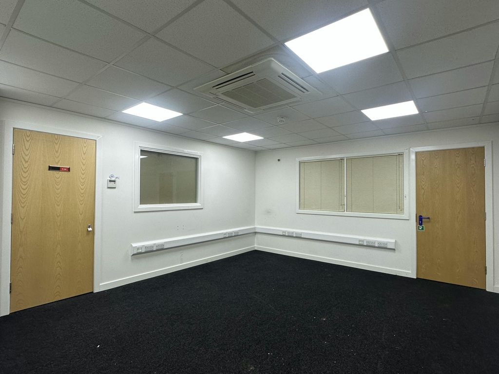 Property photo 2 of 6 Img_8960.Jpeg