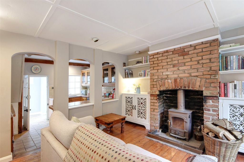 Property photo 2 of 33 Picture No. 10