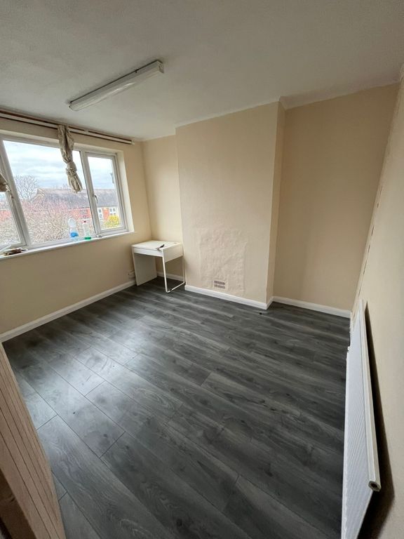 Property photo 3 of 3