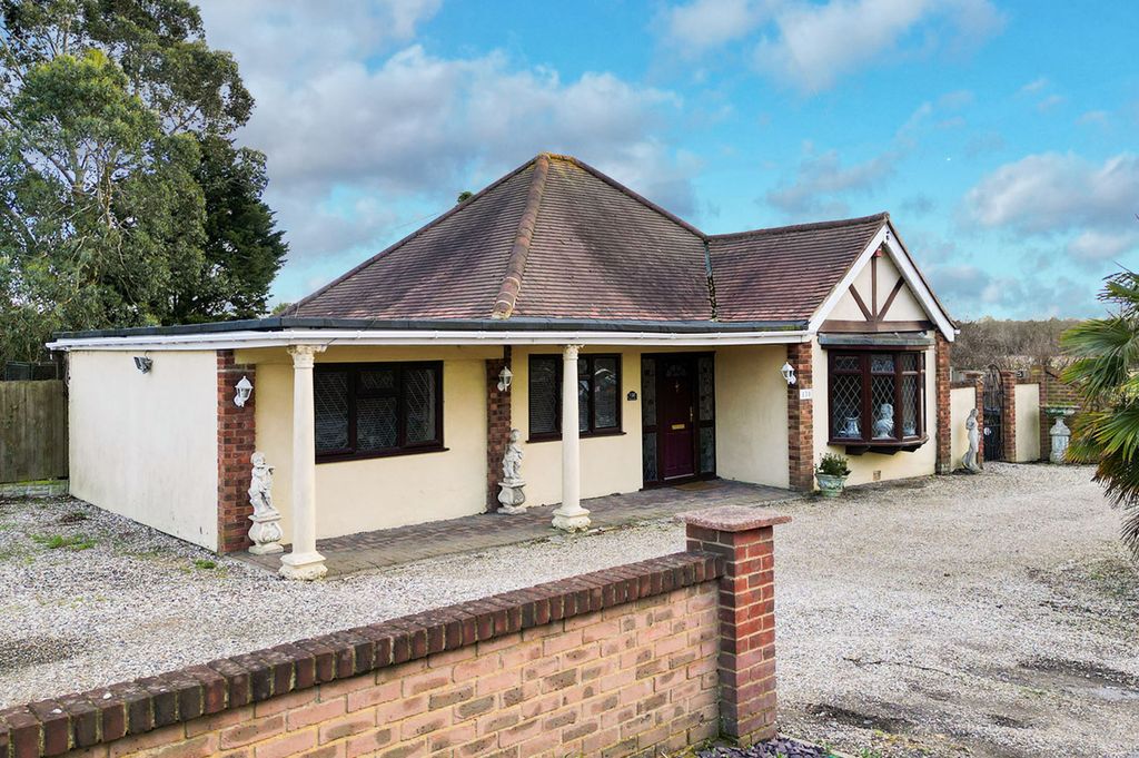 Property photo 2 of 30 Picture No. 04