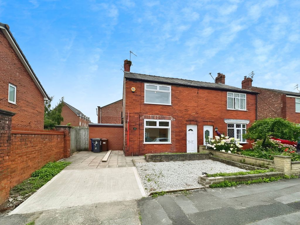 Property photo 1 of 13