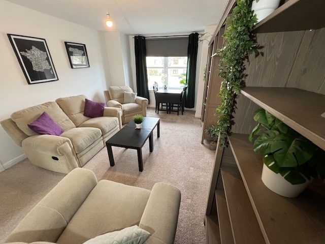 Property photo 1 of 12 Photo 1