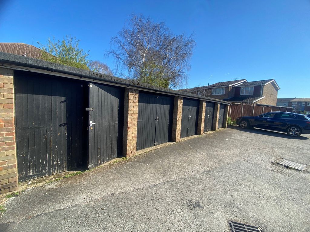 Property photo 1 of 1