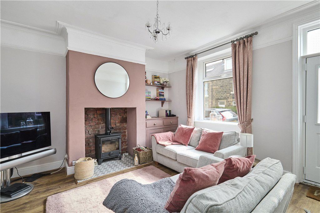 Property photo 2 of 10 Sitting Room