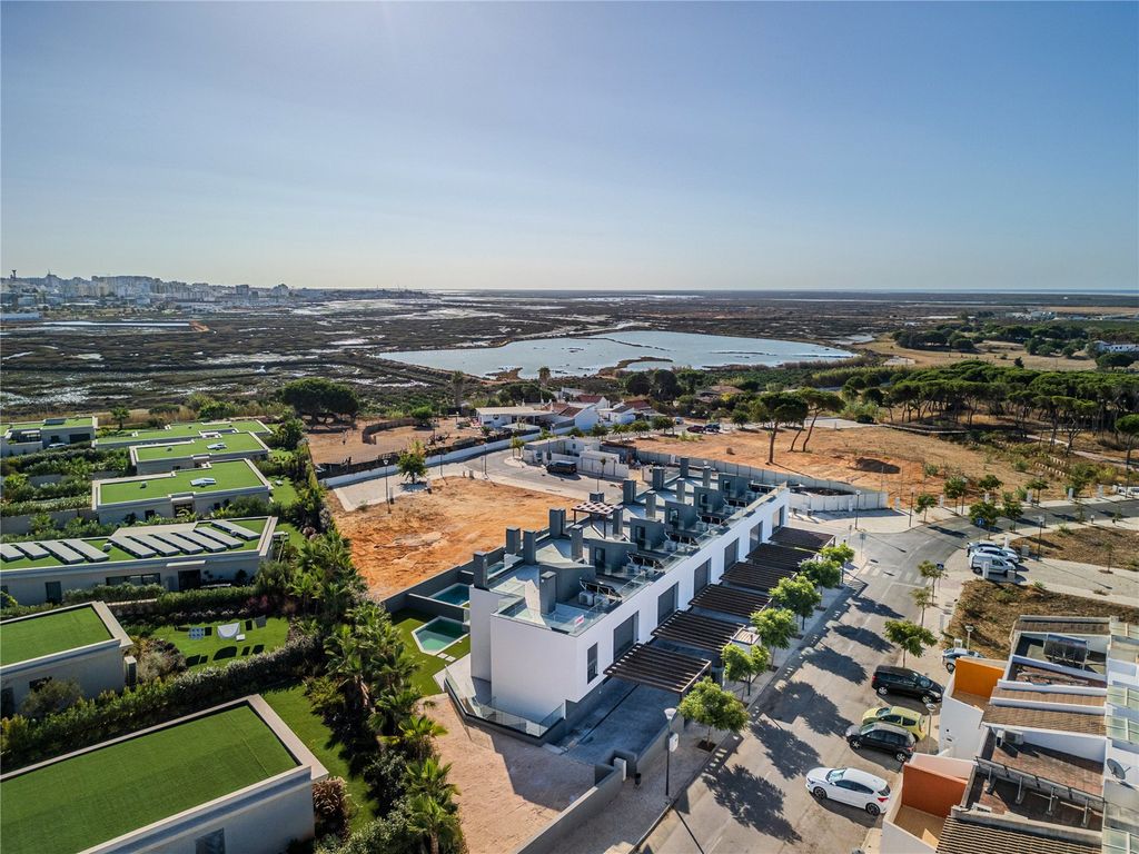 Property photo 2 of 15 Picture No. 60