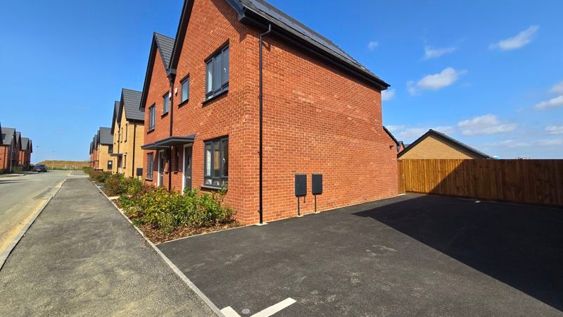 Property photo 1 of 15 Photo 16