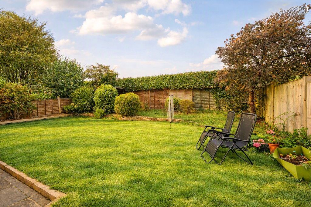 Property photo 3 of 18 Picture No. 28