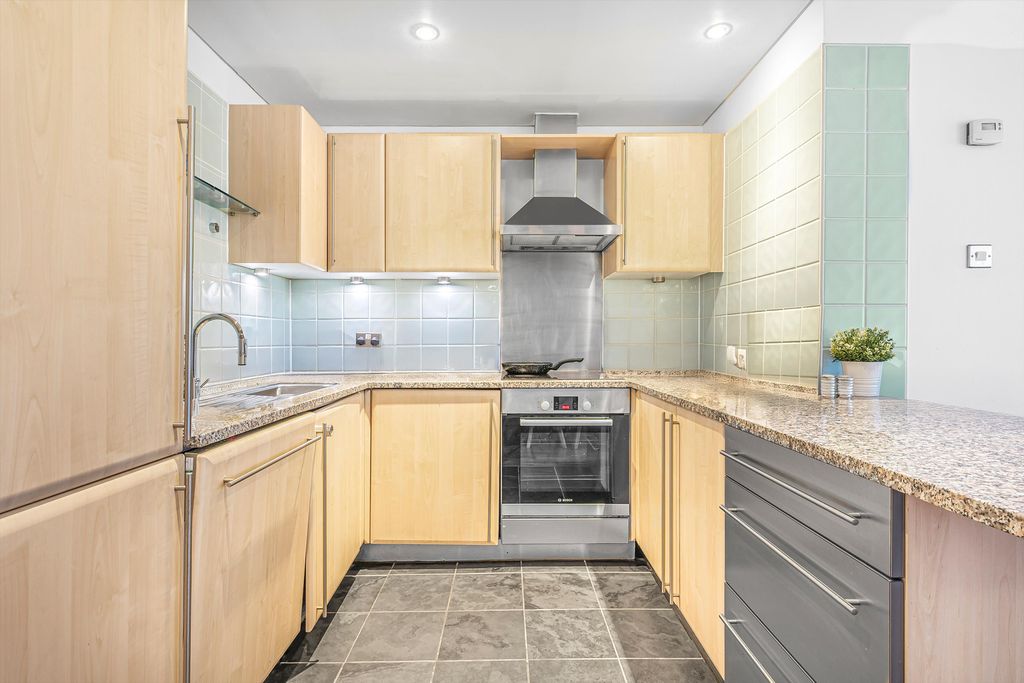 Property photo 3 of 11 Image