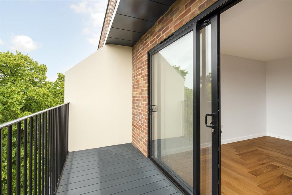 Property photo 3 of 15 Helliwell &amp; Co