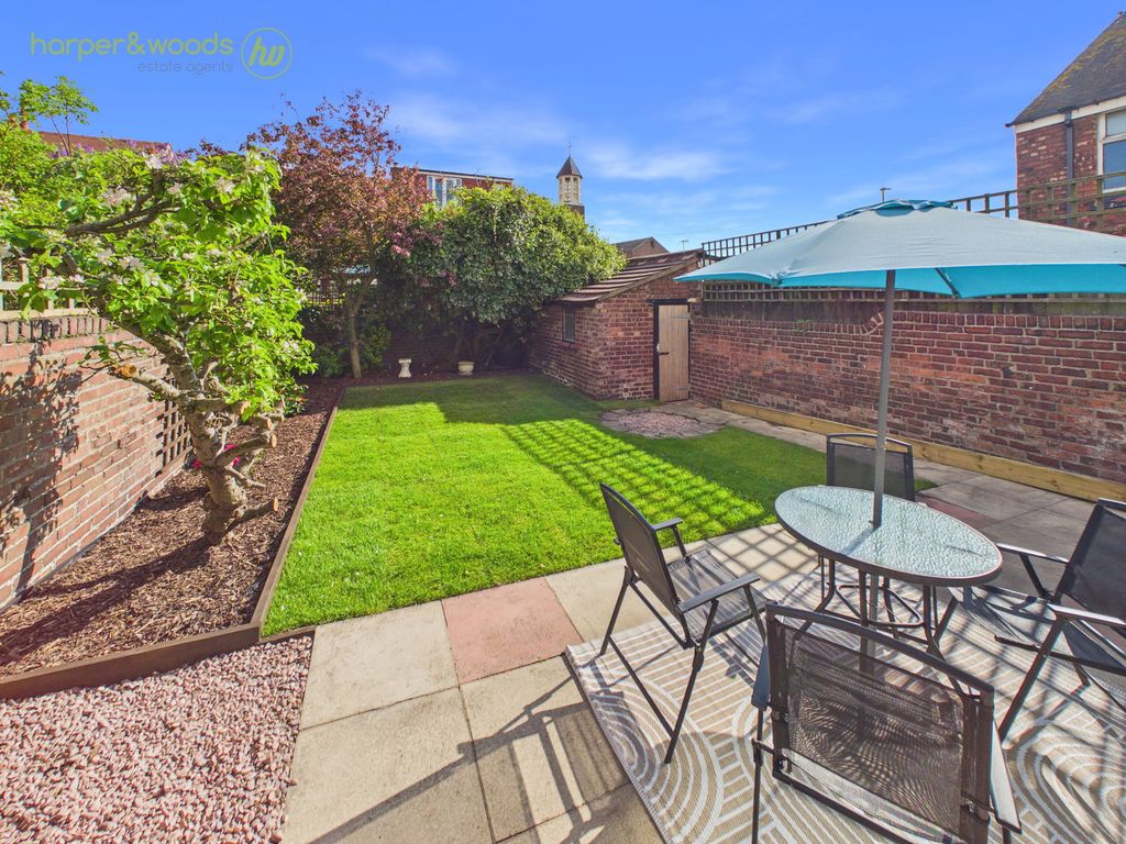 Property photo 2 of 29