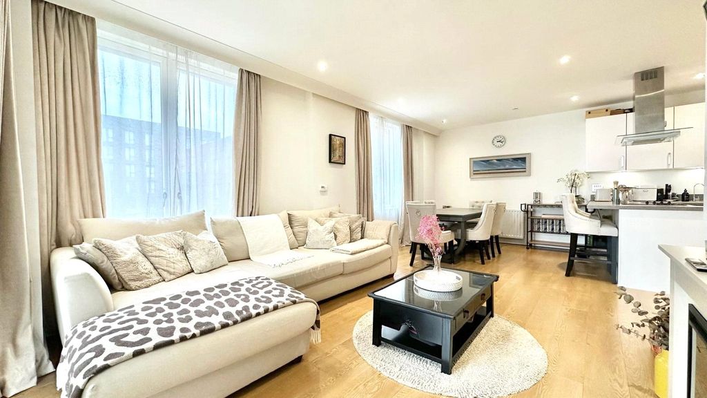 Property photo 3 of 19 Picture No. 03