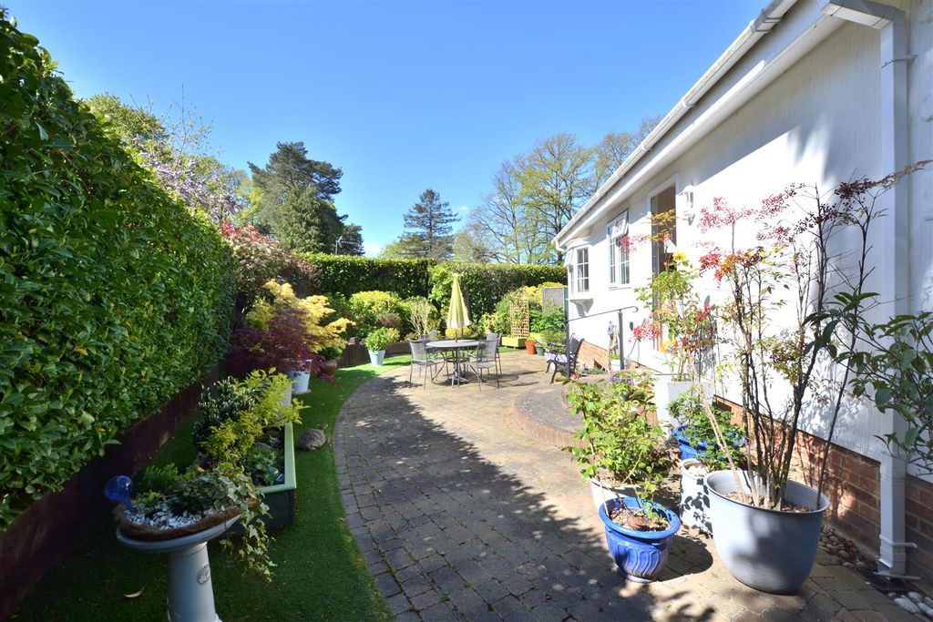 Property photo 2 of 20 Garden 1.Jpg