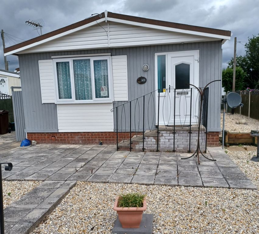 Property photo 1 of 12
