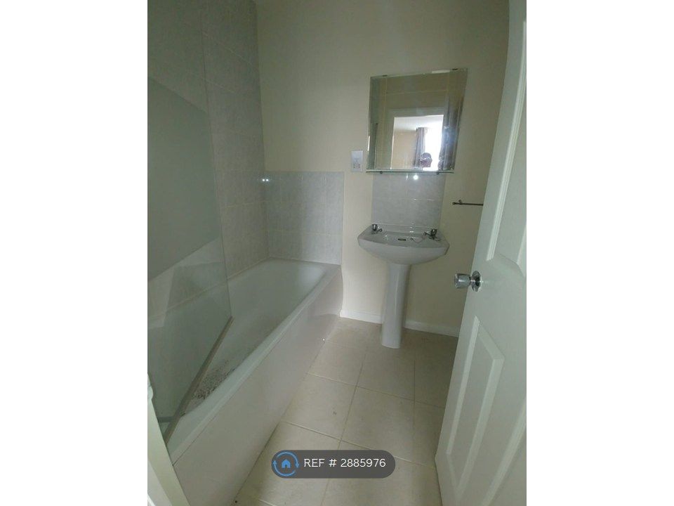 Property photo 2 of 3 Bathroom