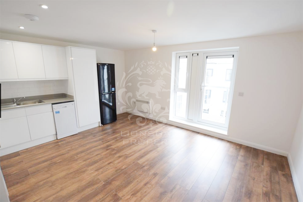 Property photo 2 of 6