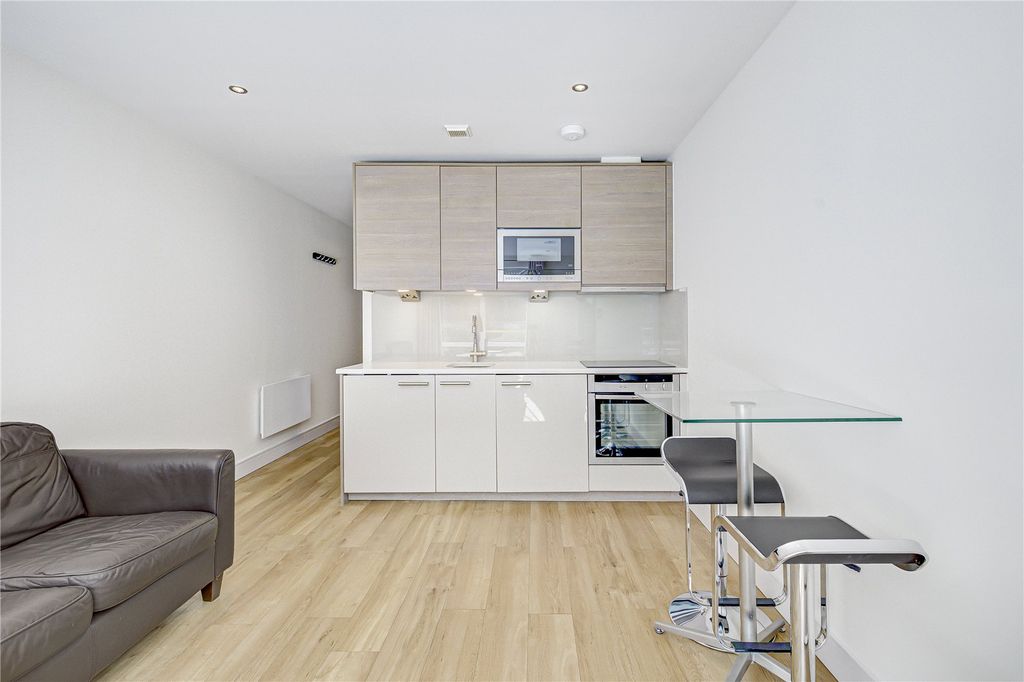 Property photo 2 of 8 Living Area