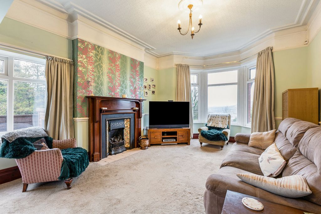 Property photo 3 of 26