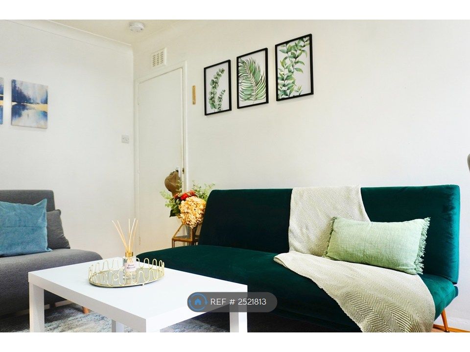 Property photo 2 of 35