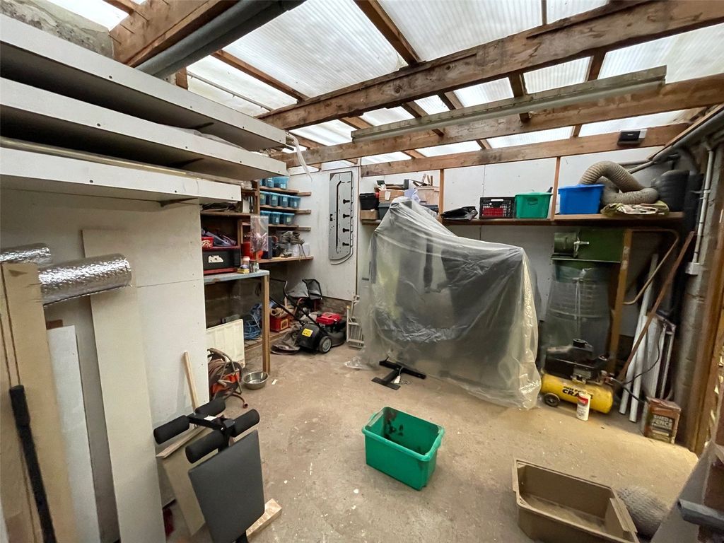 Property photo 2 of 8 Picture No. 01