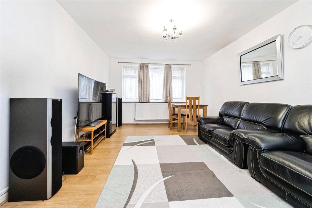 Property photo 3 of 14 Picture No. 23