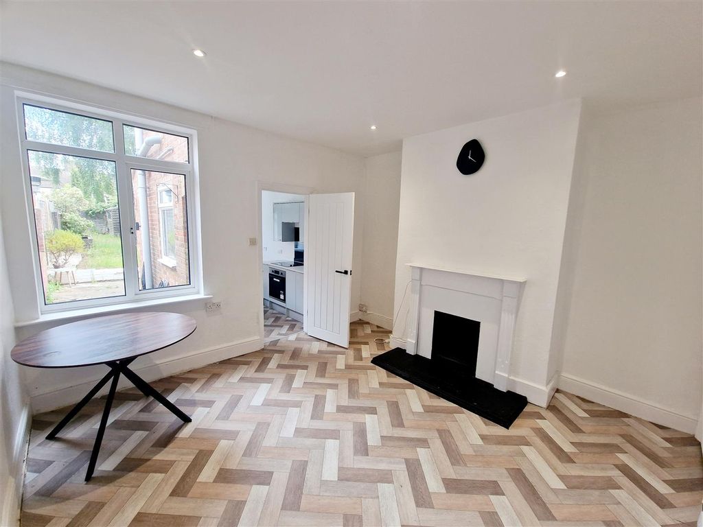 Property photo 3 of 8 Dining Room