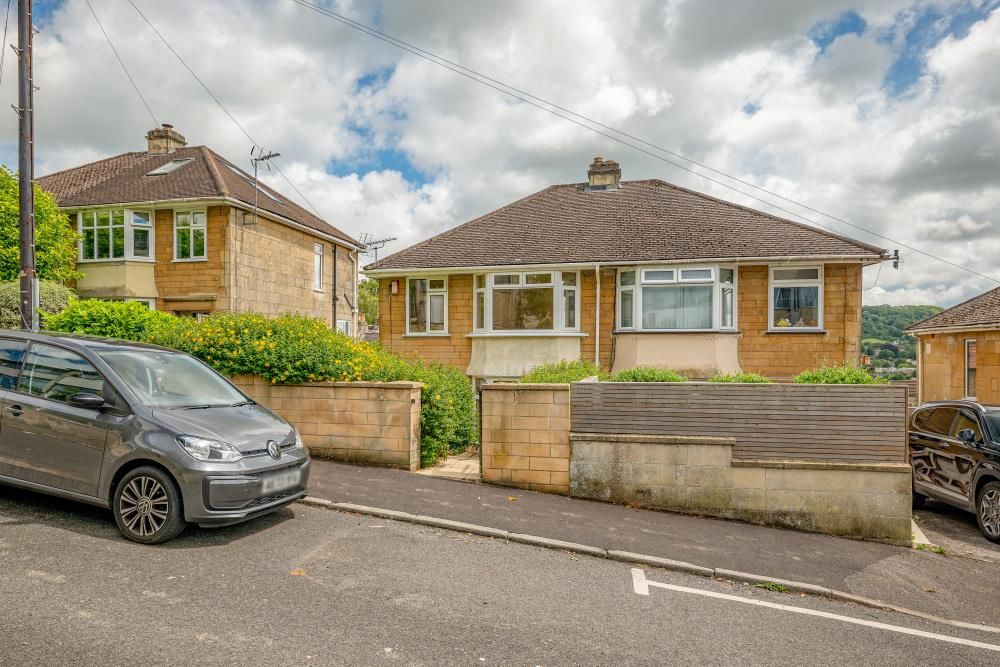 Property photo 1 of 12 10 Arundel Road BA1 6Ef-1.Jpg