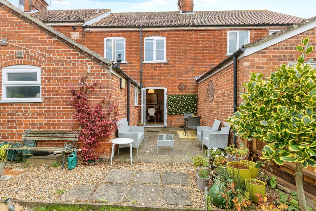 Property photo 1 of 15 Photography