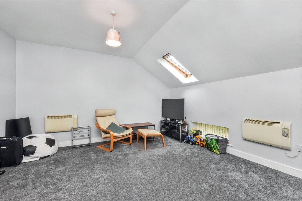 Property photo 2 of 9 Picture No. 06