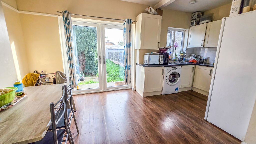 Property photo 2 of 11 Picture No. 03