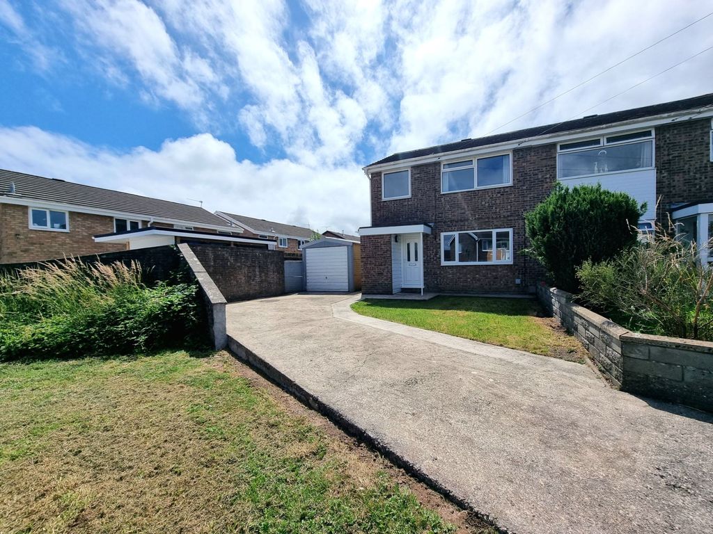 Property photo 1 of 30