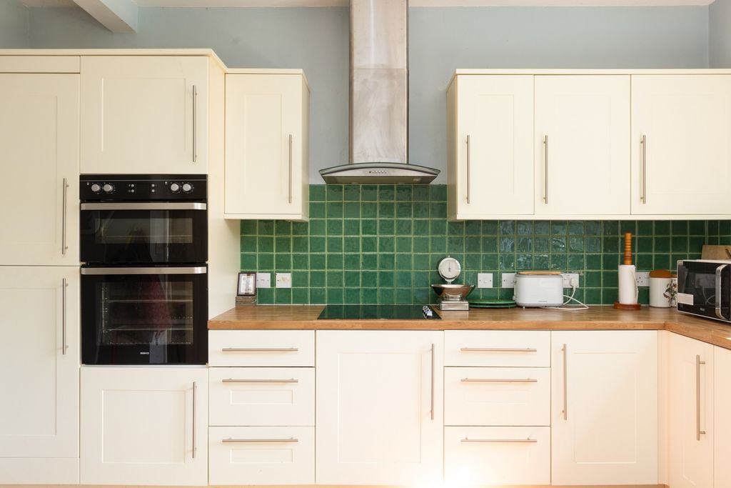 Property photo 3 of 20 4960987