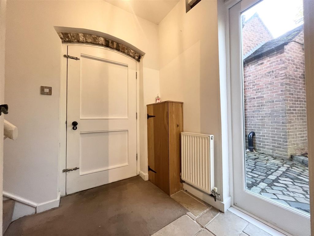 Property photo 3 of 23 20251125_104842394_Ios.Jpg