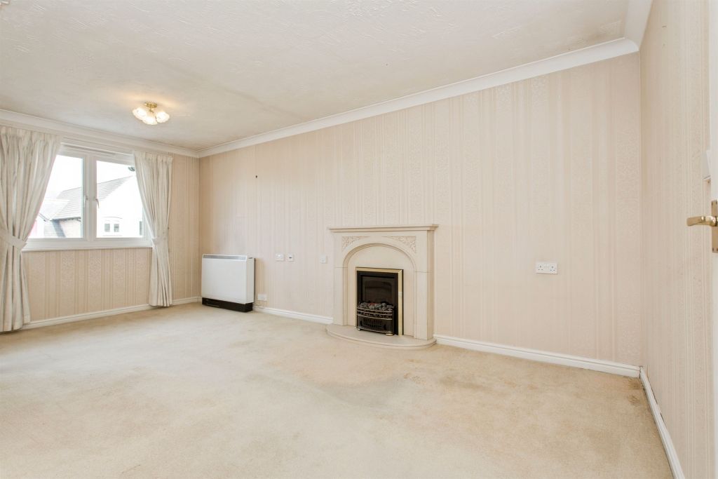Property photo 3 of 18